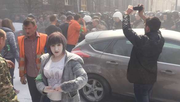 Майдан у администрации Порошенко: протестующие жгут шины и требуют люстрации (ФОТО+ВИДЕО) | Русская весна