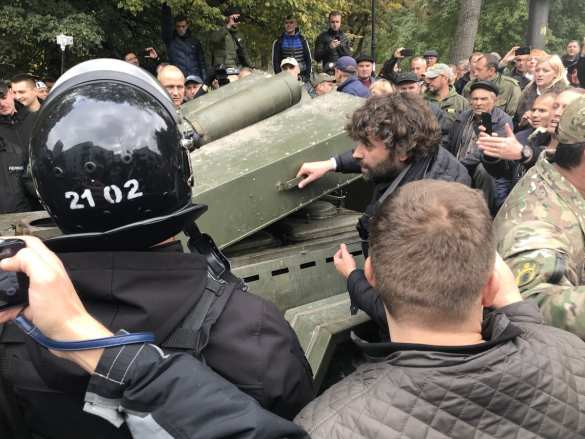 К Верховной Раде подвезли полевые кухни, «майданный чаек» и «печеньки» (ФОТО) | Русская весна