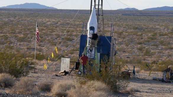 «Безумец» против науки: американский пенсионер пытается запустить ракету и доказать теорию плоской земли (ФОТО) | Русская весна