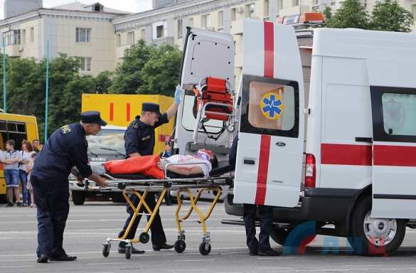 МЧС ЛНР продемонстрировало новейшую спасательную технику, полученную из России (ФОТО) | Русская весна