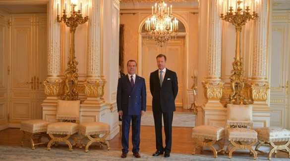 Медведев осадил американского посла за заявления о Крыме (+ФОТО) | Русская весна