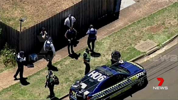 Это успех: полиция в Австралии 7 часов держала в осаде пустой дом (ФОТО) | Русская весна