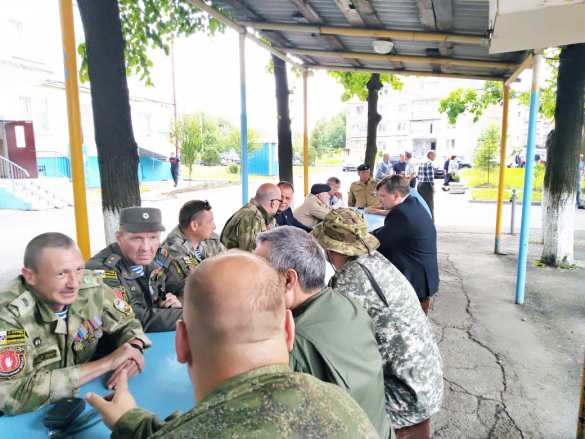 Народ Осетии — народу Донбасса: траурные мероприятия памяти комбата ДНР Олега Мамиева прошли во Владикавказе (ФОТО) | Русская весна