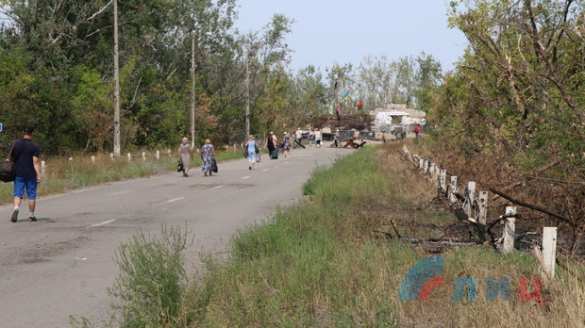 Саперы Народной милиции обезвредили мину, выпущенную ВСУ по КПП у Станицы Луганской (ФОТО) | Русская весна