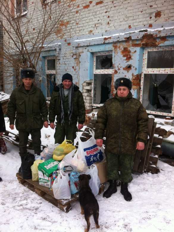 «Посылка солдату»: Минстрой организовал сбор средств и продуктов для военнослужащих к Новому году (ФОТО) | Русская весна