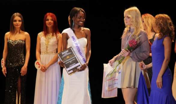 Мисс ЛНР стала луганчанка Александра Каргина (ФОТО) | Русская весна