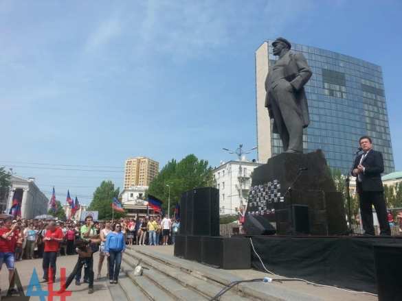 Кобзон назвал украинское руководство «палачами Донбасса» на митинге в Донецке | Русская весна