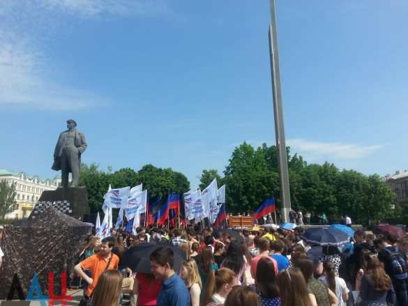 Кобзон назвал украинское руководство «палачами Донбасса» на митинге в Донецке | Русская весна