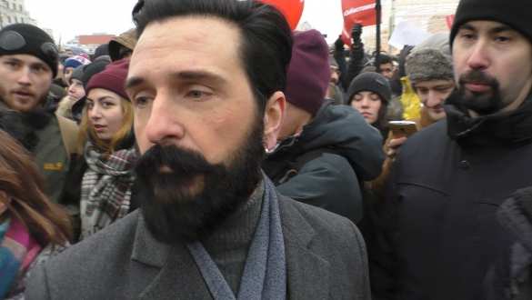 Британскому журналисту Грэму Филлипсу на митинге Навального разбили камеру (ФОТО, ВИДЕО) | Русская весна