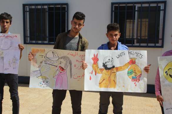 «Белые каски — вон из Сирии!» — сирийская молодёжь против пособников террористов (+ФОТО, ВИДЕО) | Русская весна