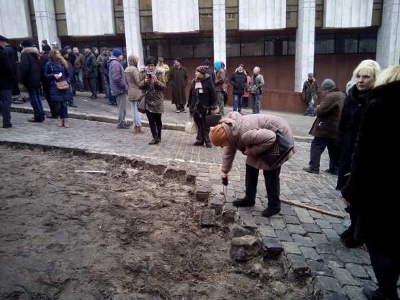 МихоМайдан: в центре Киева — новые стычки полиции и протестующих, растут баррикады (ФОТО, ВИДЕО) | Русская весна