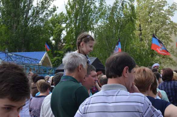 В Донецке установлен мемориал в память погибших от обстрелов ВСУ мирных жителей (ФОТОРЕПОРТАЖ) | Русская весна