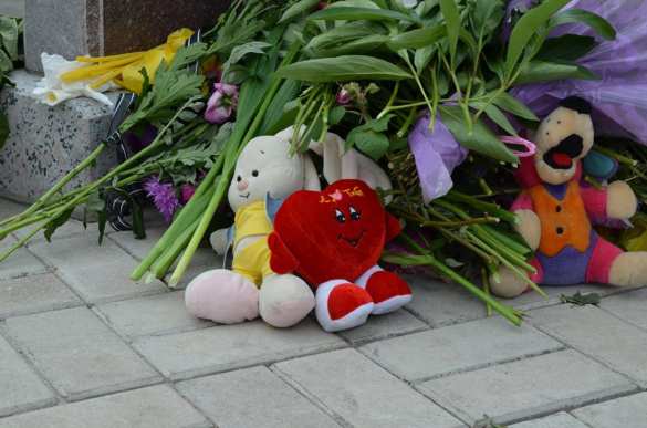 В Донецке установлен мемориал в память погибших от обстрелов ВСУ мирных жителей (ФОТОРЕПОРТАЖ) | Русская весна