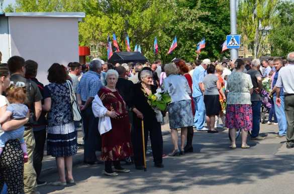В Донецке установлен мемориал в память погибших от обстрелов ВСУ мирных жителей (ФОТОРЕПОРТАЖ) | Русская весна