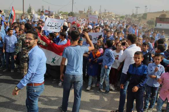Тысячи людей выходят на улицы Сирии против оккупационных войск и в поддержку армии (ФОТО, ВИДЕО) | Русская весна