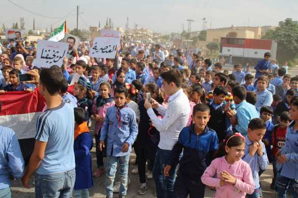 Тысячи людей выходят на улицы Сирии против оккупационных войск и в поддержку армии (ФОТО, ВИДЕО) | Русская весна