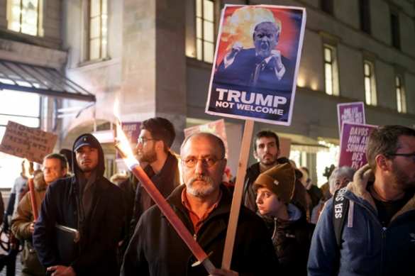 Trump not welcome! — Давос встретил президента США протестами (ФОТО, ВИДЕО) | Русская весна