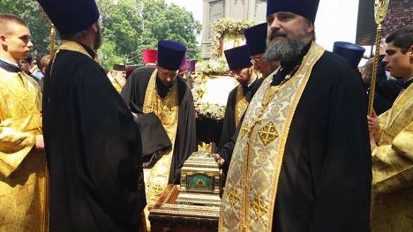 Крестный ход двинулся к Киево-Печерской Лавре (ФОТО) | Русская весна