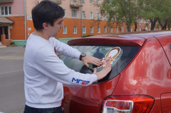 «Молодая Гвардия Единой России» провела более 5 тысяч акций во всех регионах страны в преддверии Дня Победы (ФОТО) | Русская весна