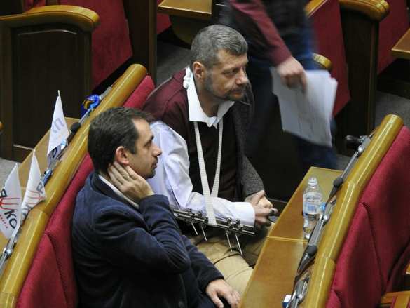 «Береги руку, Сеня!» — загипсованный Мосийчук в резиновом тапке пришел в Раду (ФОТО, ВИДЕО) | Русская весна