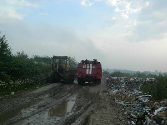 На Закарпатье горит мусорная свалка (ФОТО) | Русская весна