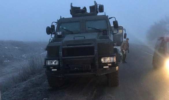 Коронамайдан: протестующие перекрыли дороги, в ход пошли БТРы (ФОТО, ВИДЕО) | Русская весна