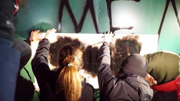 Неонацисты атаковали дом Медведчука (ФОТО, ВИДЕО) | Русская весна