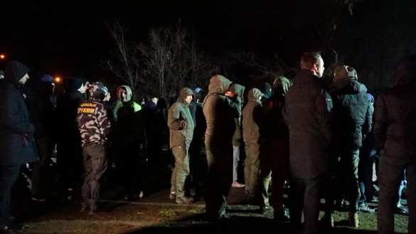 Неонацисты атаковали дом Медведчука (ФОТО, ВИДЕО) | Русская весна