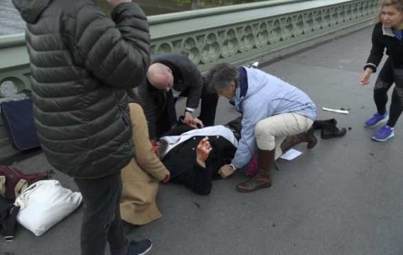 Атака в Лондоне: Автомобиль задавил несколько человек на Вестминстерском мосту (ФОТО, ВИДЕО)  | Русская весна