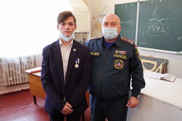 Героический Донбасс: в ДНР наградили маленьких детей с большими и храбрыми сердцами (ФОТО, ВИДЕО) | Русская весна
