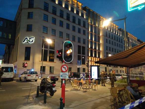 В Брюсселе вооруженный мачете сомалиец напал на военный патруль (ФОТО, ВИДЕО) | Русская весна