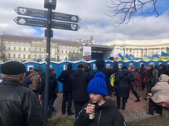 Империя готовит ответный удар: в оцепленный центр Киева свозят людей (ФОТО, ВИДЕО) | Русская весна