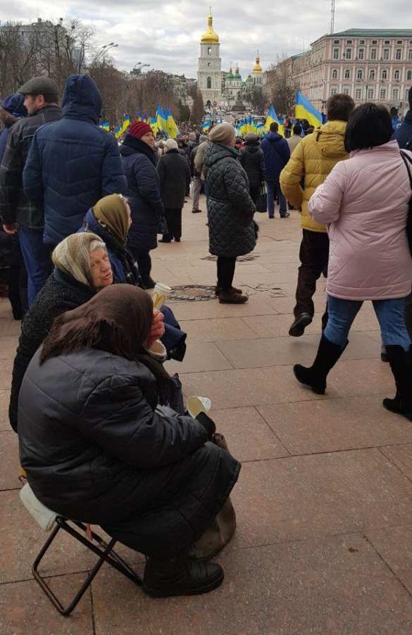 Империя готовит ответный удар: в оцепленный центр Киева свозят людей (ФОТО, ВИДЕО) | Русская весна