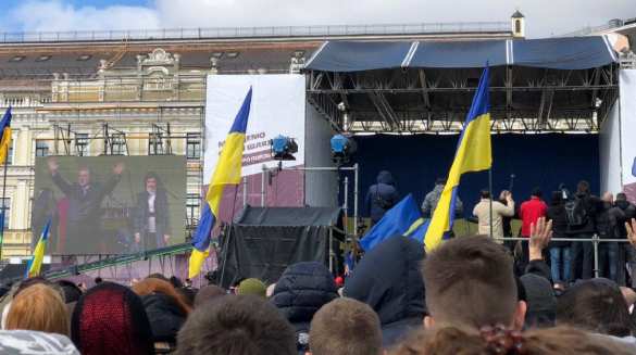 Империя готовит ответный удар: в оцепленный центр Киева свозят людей (ФОТО, ВИДЕО) | Русская весна