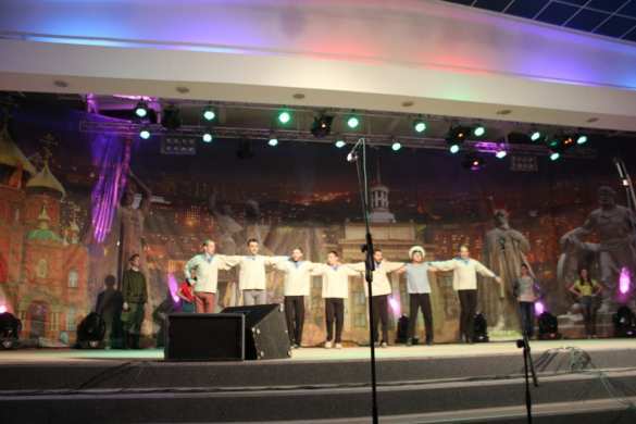 «Дети хотят петь, они не хотят войны» — в Луганске состоялся фестиваль «Наследники Победы» (ФОТО, ВИДЕО) | Русская весна