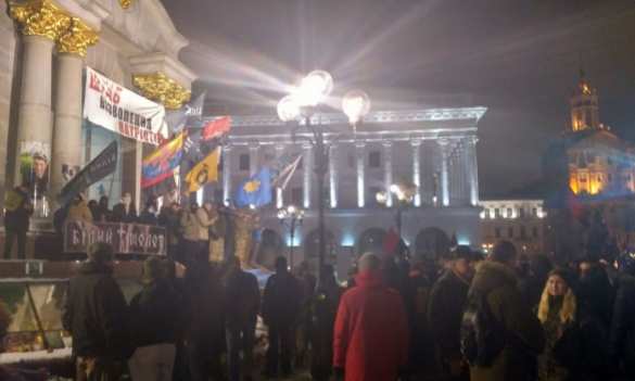 В Киеве нацисты идут к Порошенко (ФОТО, ВИДЕО) | Русская весна