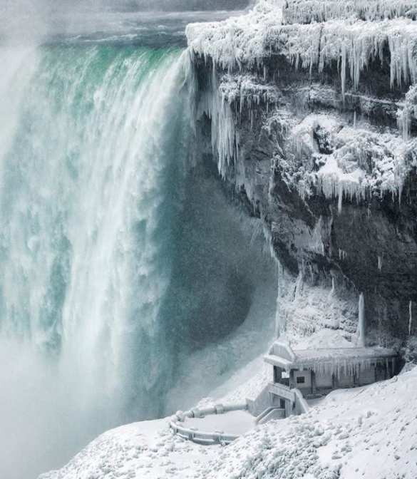 В США замёрз Ниагарский водопад (ФОТО, ВИДЕО) | Русская весна