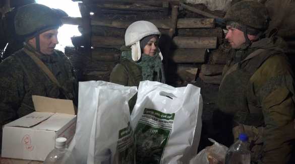 Защитники Донбасса получили новогодние подарки от жителей ЛНР и России (ФОТО) | Русская весна