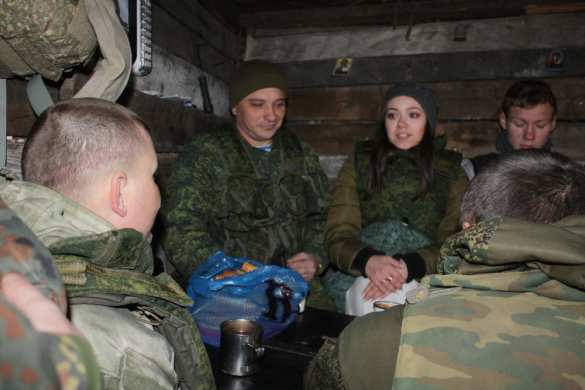 Защитники Донбасса получили новогодние подарки от жителей ЛНР и России (ФОТО) | Русская весна