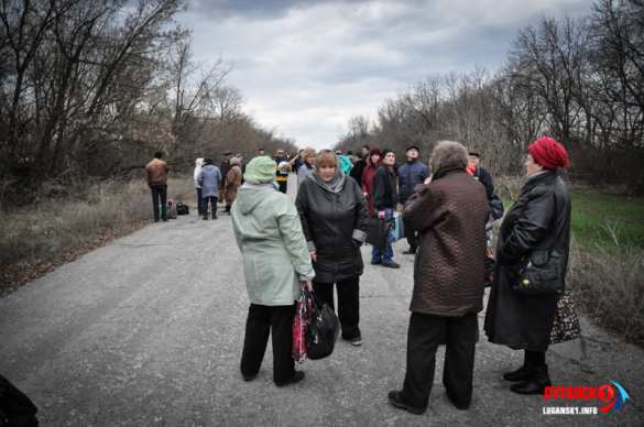 «Киев толкает людей на минные поля» — заявление Народной милиции ЛНР о ситуации у Первомайска и н. п. Золотое (ФОТО) | Русская весна
