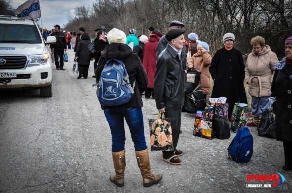 «Киев толкает людей на минные поля» — заявление Народной милиции ЛНР о ситуации у Первомайска и н. п. Золотое (ФОТО) | Русская весна