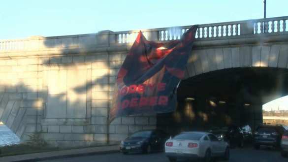 «Прощай, убийца»: в Вашингтоне попрощались с Обамой (ФОТО) | Русская весна