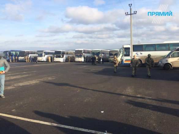 МОЛНИЯ: На Донбассе начался обмен пленными (ФОТО) | Русская весна