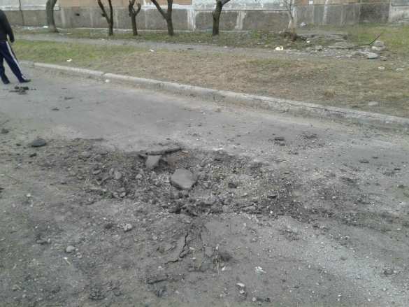 ВСУ били тяжелой артиллерией по окраинам Донецка, есть разрушения, — командование ДНР (ФОТО) | Русская весна