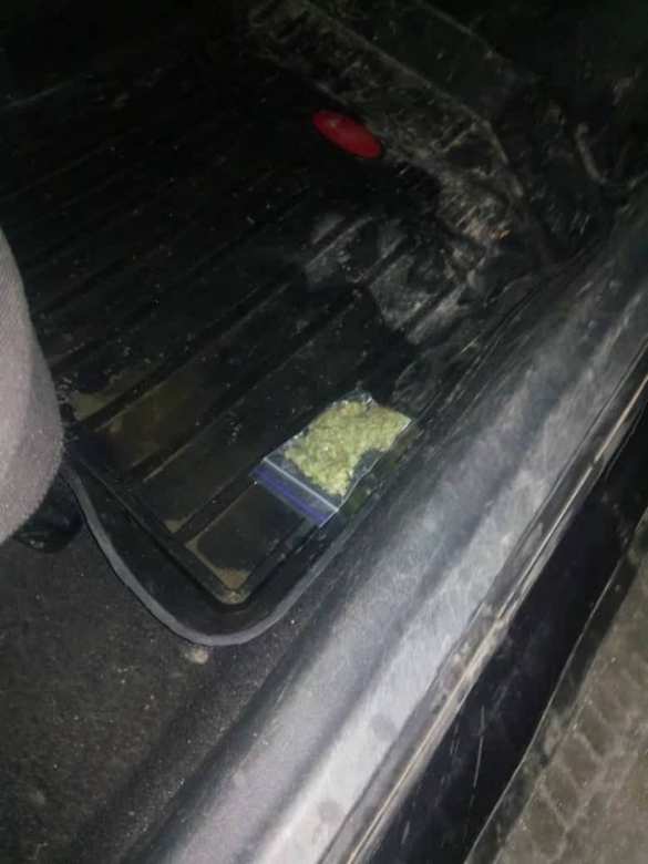 Реформа удалась: Офицер украинской полиции создал наркопритон, где обнаружили военного, сотрудника ИВС и экс-полицейского (ФОТО) | Русская весна