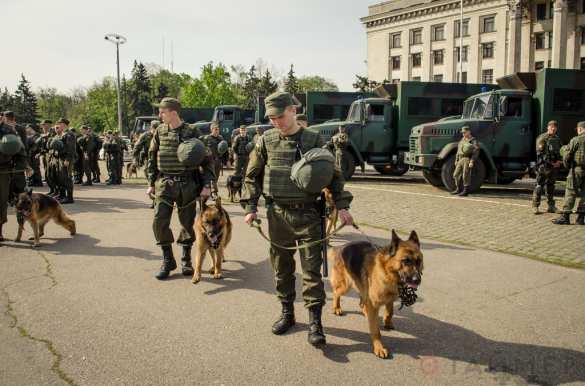 Суд запретил одесситам прийти к горсовету в годовщину Одесской Хатыни (ФОТО) | Русская весна