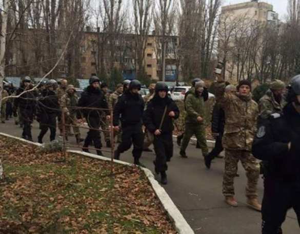 Погром на одесской таможне: бандиты в камуфляже пришли «отбивать» задержанный груз (ФОТО, ВИДЕО) | Русская весна