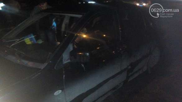 «Активистка»-русофобка, баллотирующаяся в депутаты, намеренно сбила сотрудника ГАИ в Мариуполе (ВИДЕО, ФОТО) | Русская весна