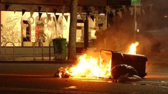 Американский Майдан: в Калифорнии после победы Трампа начались акции протеста (+ФОТО, ВИДЕО) | Русская весна