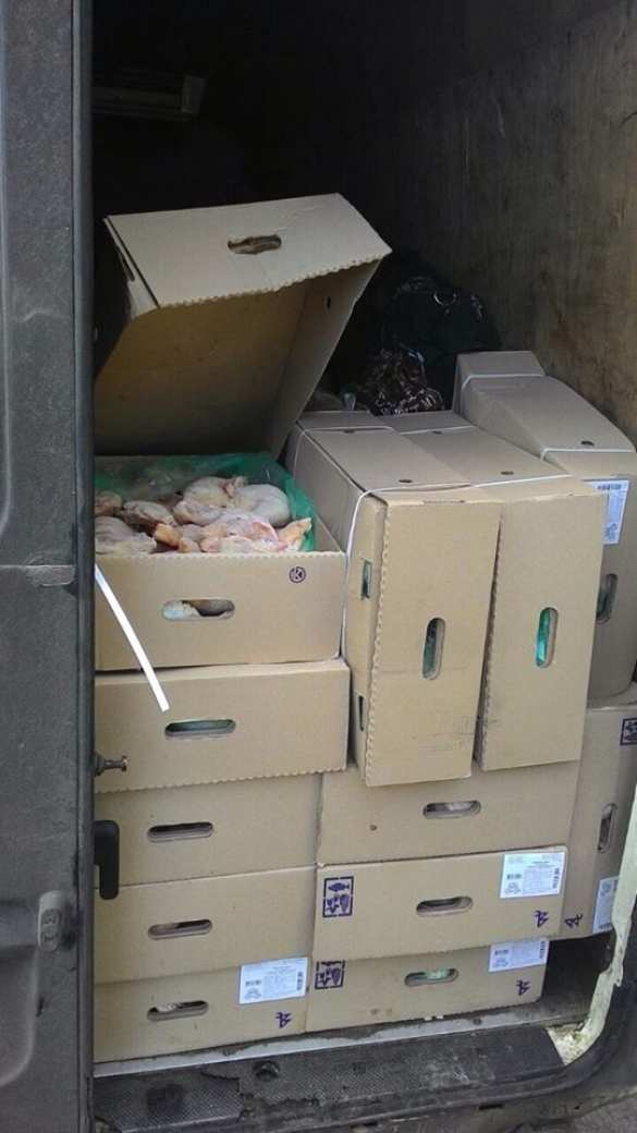 Подвиги полицаев на Донбассе: героическое задержание курятины (ФОТО) | Русская весна